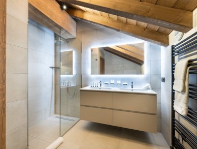 Penthouse Falcon Lodge G22 Meribel