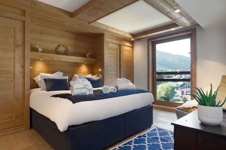 Penthouse Annapurna A303