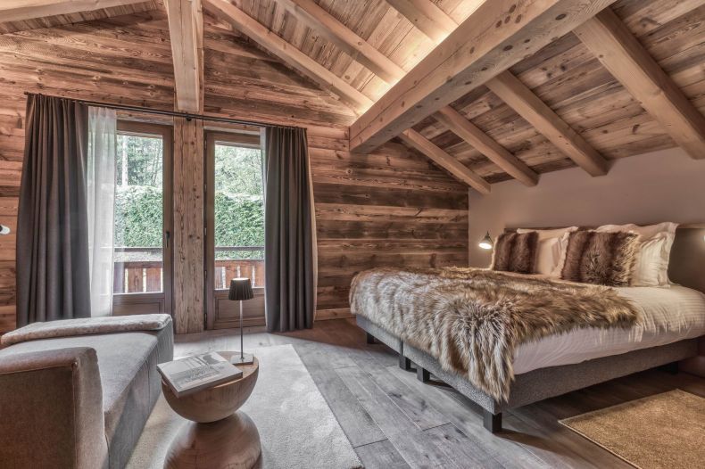 Chalet Silver Fox